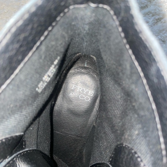 Women’s Frye & Co lace up suede bootie - Picture 6 of 6